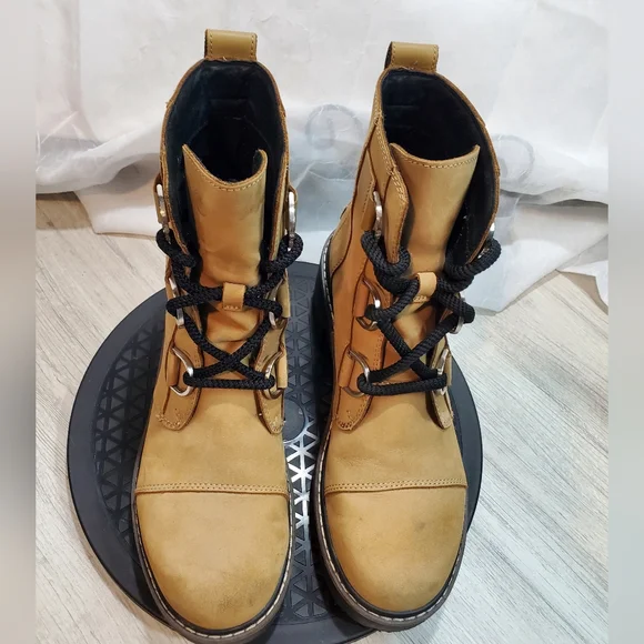 Sorel Women's Joan Now Camel Waterproof Leather Combat Boots Style WOMEN SIZE 10 - Picture 8 of 14